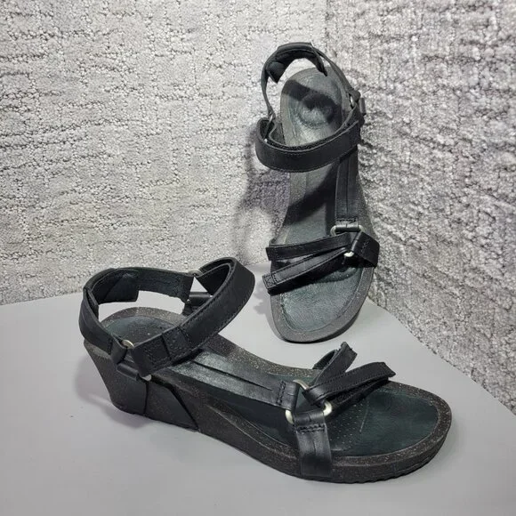 Teva Ysidro Universal Wedge Womens Size US 7 Black Leather Strappy Sandals - Picture 3 of 12